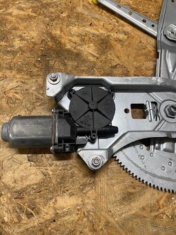 Stahovačka Renault kangoo r.v 2007 - 2