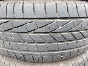 235 55 19" 101W  GoodYear - 2