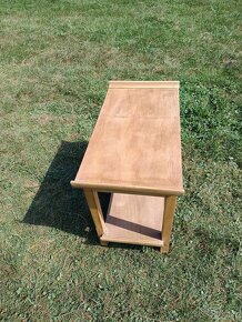 DŘEVĚNÝ STOLEK - 2
