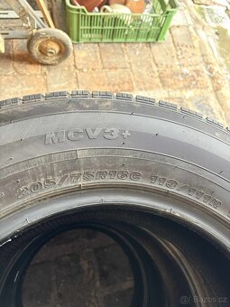 Maxxis vansmart 205/75R16C 113/111R - 2