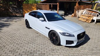 Jaguar XF 3.0 V6 - 2