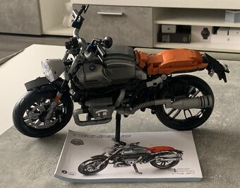 Kopie stavebnice LEGO BMW R nine T Scrambler (složený stav) - 2