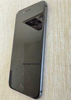 Iphone 8 - 64GB - 2