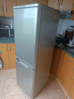 Lednice s mrazákem - Indesit NCAA 55 NX - 2