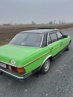 Prodám MB Piano ,vyrobeno 1979. V CELKOVE SLUSNEM STAVU. - 2