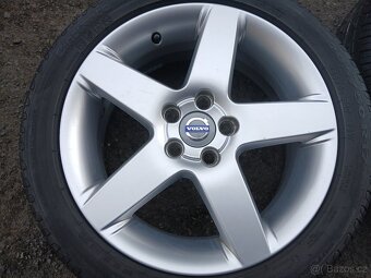 Prodám sadu Orig ALU kol Volvo 205/50R17 letní - 2