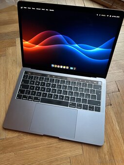 MacBook Pro 2019, 13", 2x Thunderbolt 3, vesmírně šedý - 2