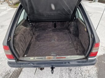 Mercedes W124 300TE, motorizace 300E benzinový šestiválec s - 2