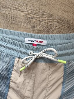 Tommy Jeans pánské šortky - vel. L - 2