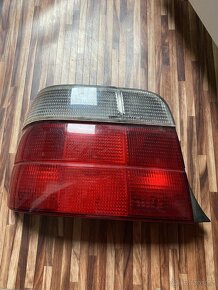 Bmw e36 compact levé zadní světlo - 2
