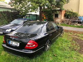 Mercedes benz tridy E 5.0i automat 4matic w211 - 2