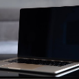 Macbook Air M3 2024, velikost 15, barva starlight, 8GB ram, - 2