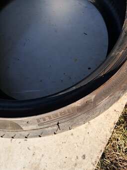 1x Letní pneu Pirelli Pzero 235/35/19 - 2
