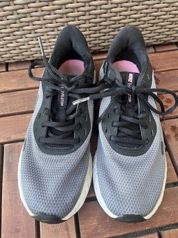 Běžecké tenisky Revolution 5, zn.Nike, vel. 38,5 - 2
