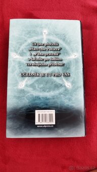 Prodám knihu Učedník – Taran Matharu - 2