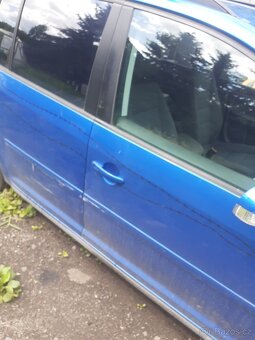 Vw touran 1,6 fsi - 2