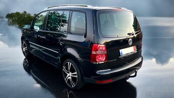 Touran 2.0tdi 125kwRS AdaptBiXenony Webasto Parktronik Zaves - 2