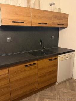 Moderní kuchyňská linka + spotřebiče - 2