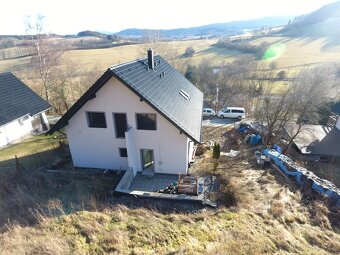 Hartmanice u Sušice RD 229m2 s pozemky až 3 500m2 - 2