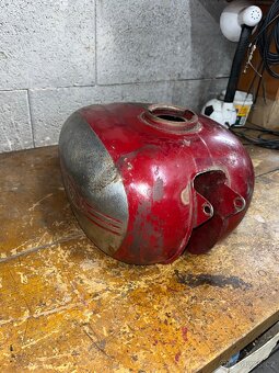 Predam nadrž na Jawa č.2 - 2