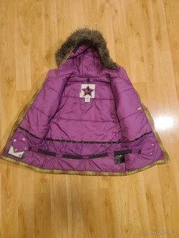 Lyžařská bunda Burton
- 2