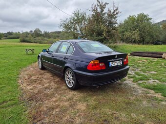 BMW 320I - 2