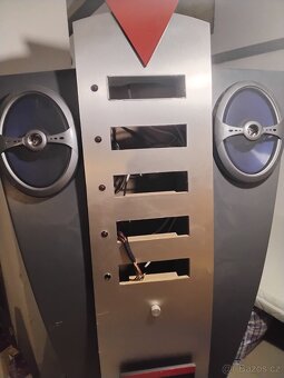 Prodám stojan na autorádia - 2