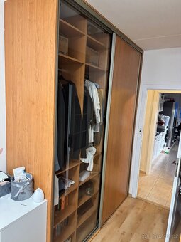 Prodám vestavné skříně – 2 ks - 2