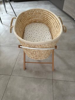 Mojžíšův koš se stojanem a matrací - 2