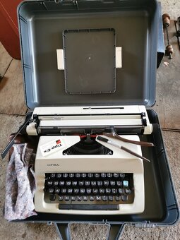 Psací stroj Consul 2226 - 2