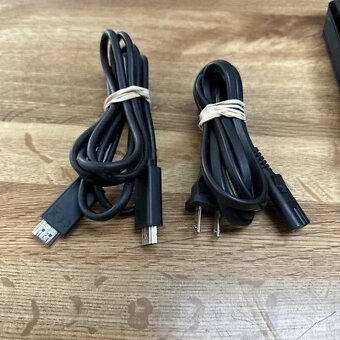 PlayStation 4 Slim 1TB - 2