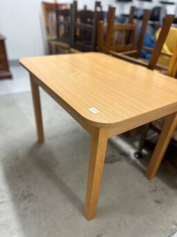 Jídelní/studenstký stůl - 2