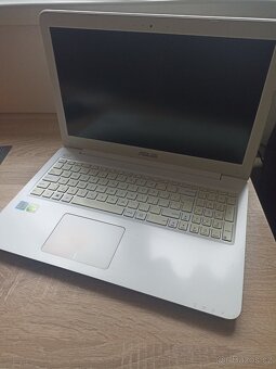 Asus f556U Intel core i5-6198DU - 2