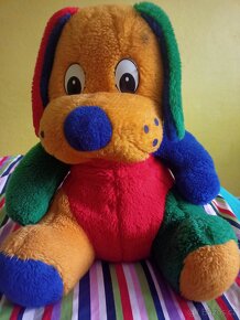 Různé hračky, plyšáci, puzzle, hry, karty, auta aj. - 2