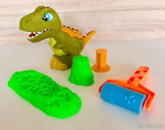 Auta Igra, piškvorky, Play Doh - 2