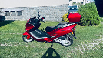 Skútr 125ccm - 2