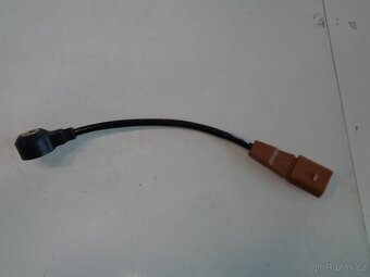 Snímač klepání motoru se svazkem el. instalace 235mm hnědá 0 - 2