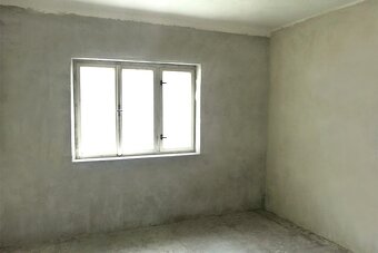 Pronájem bytu 1+kk s dílnou a zahradou - 2