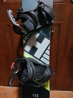 Prodám úplně nový snowboard HATCHEY 115cm dlouhý. - 2