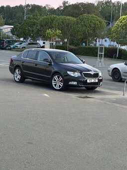 Skoda Superb - 2