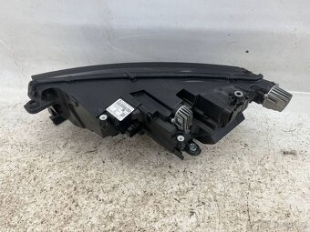 Přední pravé led světlo Škoda Octavia 4 (016 A) - TOP - 2