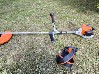 Stihl FS 240 Zánovní - 2