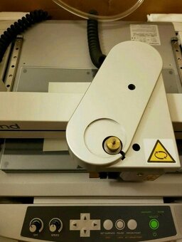 Gravírovací stroj Desktop Engraver EGX-30A od společnosti Ro - 2