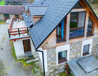 Pronájem vesnické stavení, rodinný dům na pozemku 3.168 m2, - 2