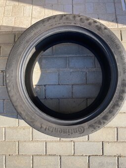 245/45R19 Continental - 2