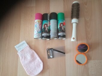 Dekorativný kosmetika, barva na vlasy, kosmetické zrcátko - 2