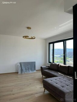 Pronájem bytu 2+kk 60 m² Sokolova, Praha - Karlín - 2