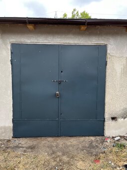 Garáž v Petřvaldu - 2