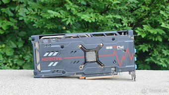 Grafická karta SAPPHIRE PULSE RADEON RX 6700 XT 12GB - 2