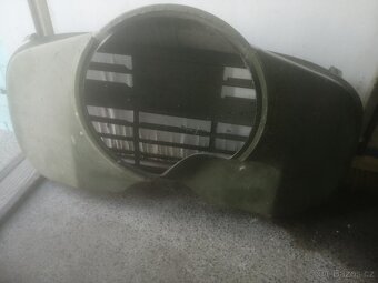 Maska kapoty motoru T148 - 2